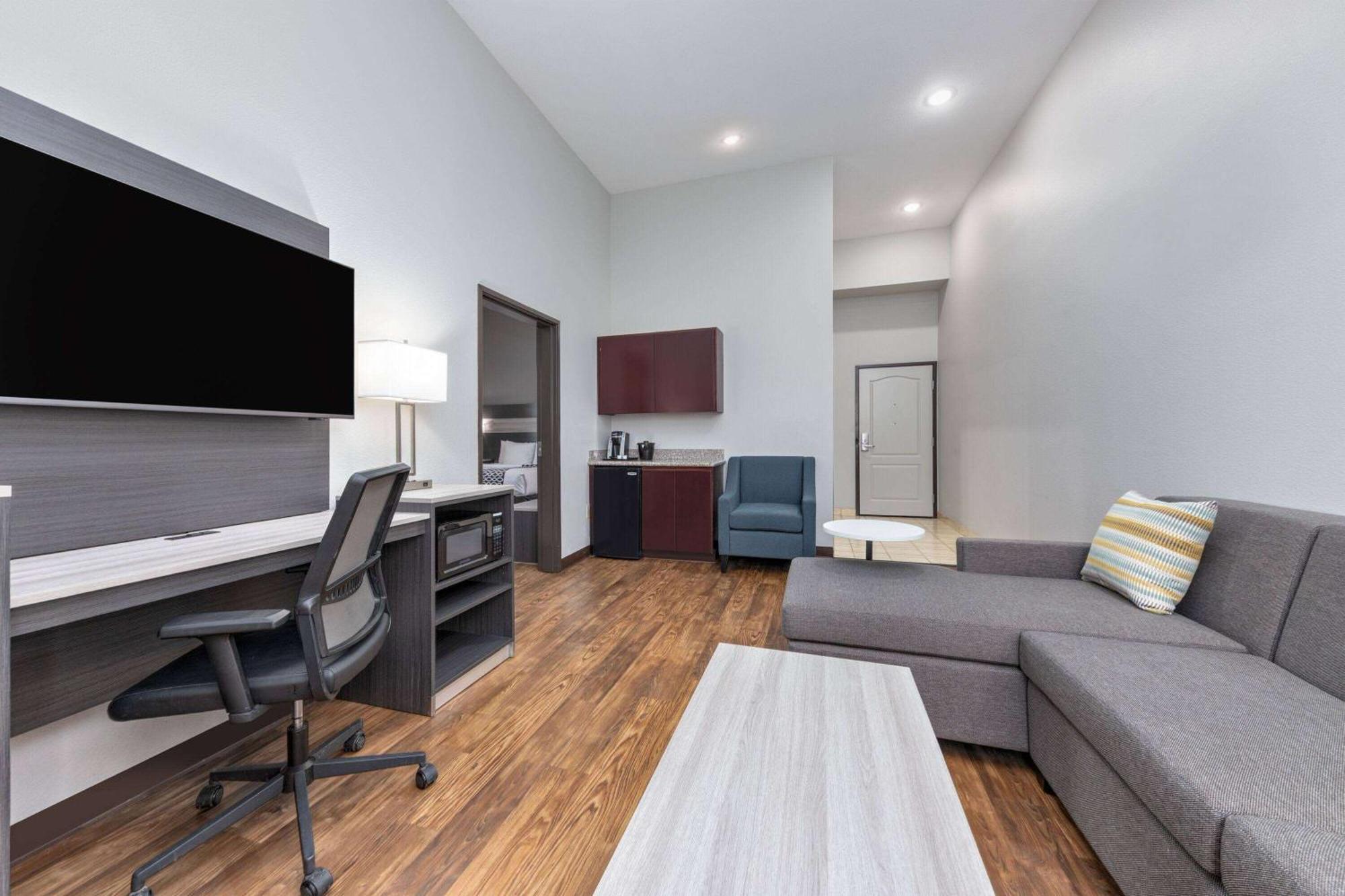 La Quinta By Wyndham Allen At The Village Exterior foto