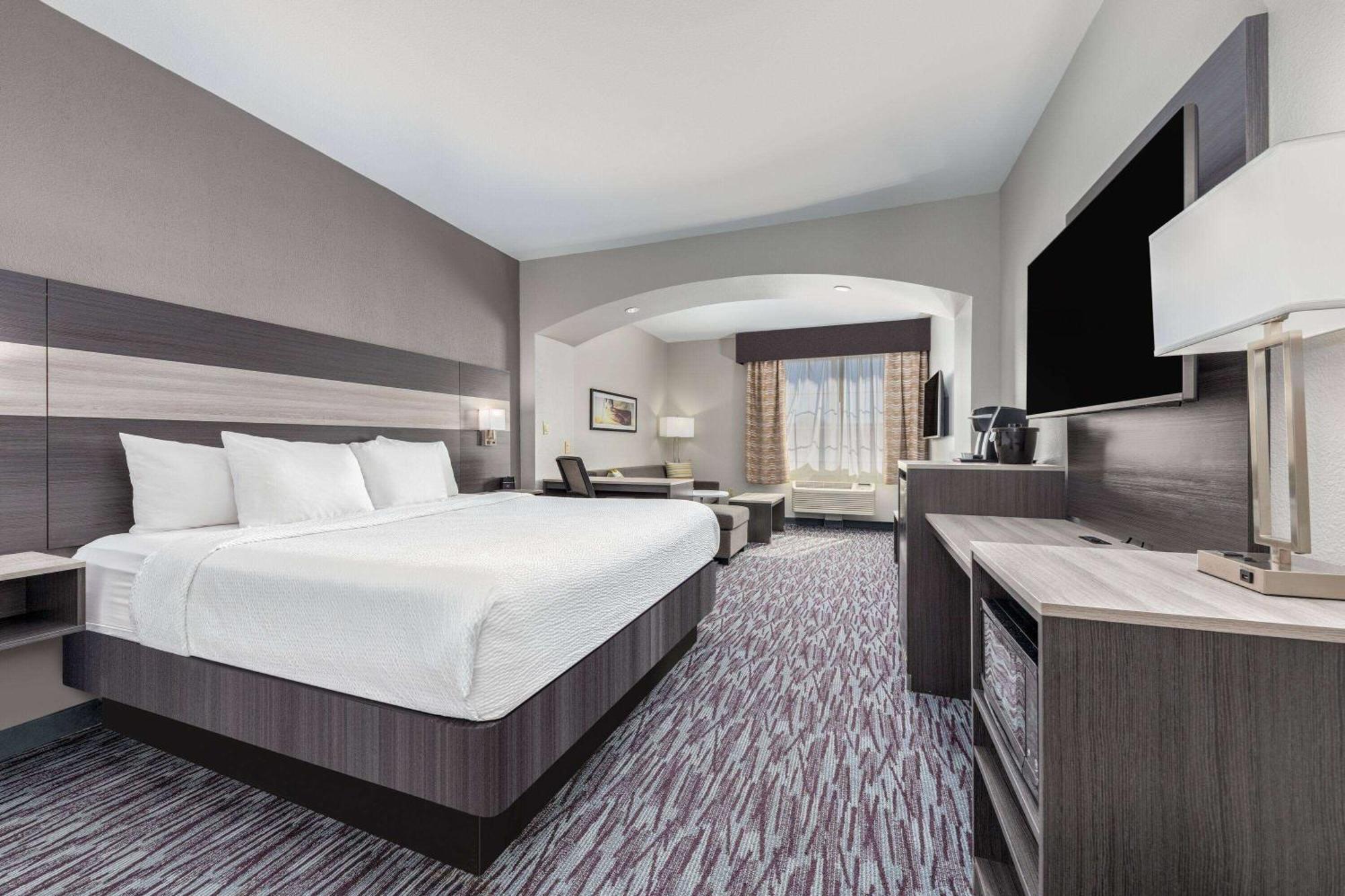 La Quinta By Wyndham Allen At The Village Exterior foto