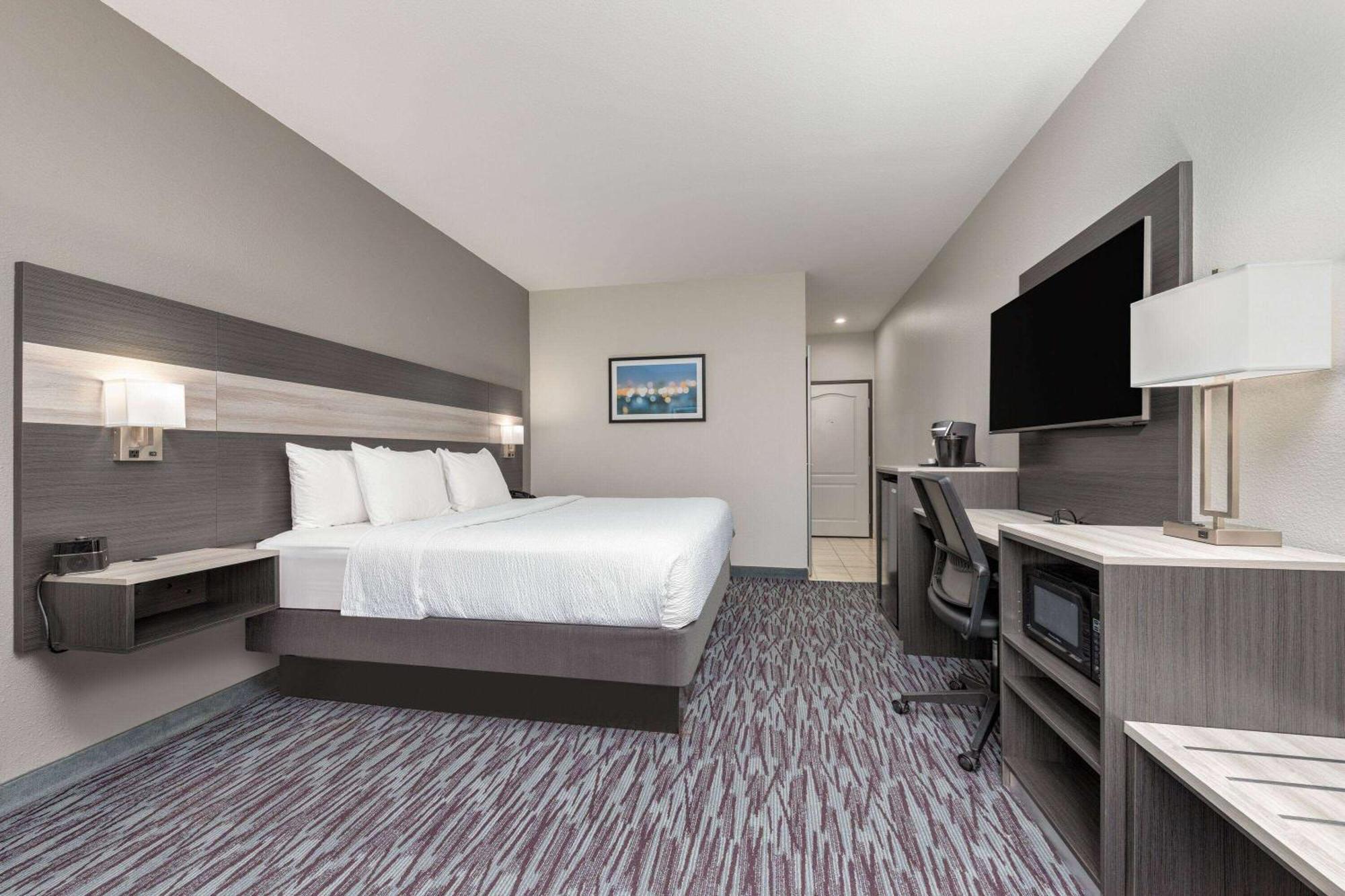 La Quinta By Wyndham Allen At The Village Exterior foto